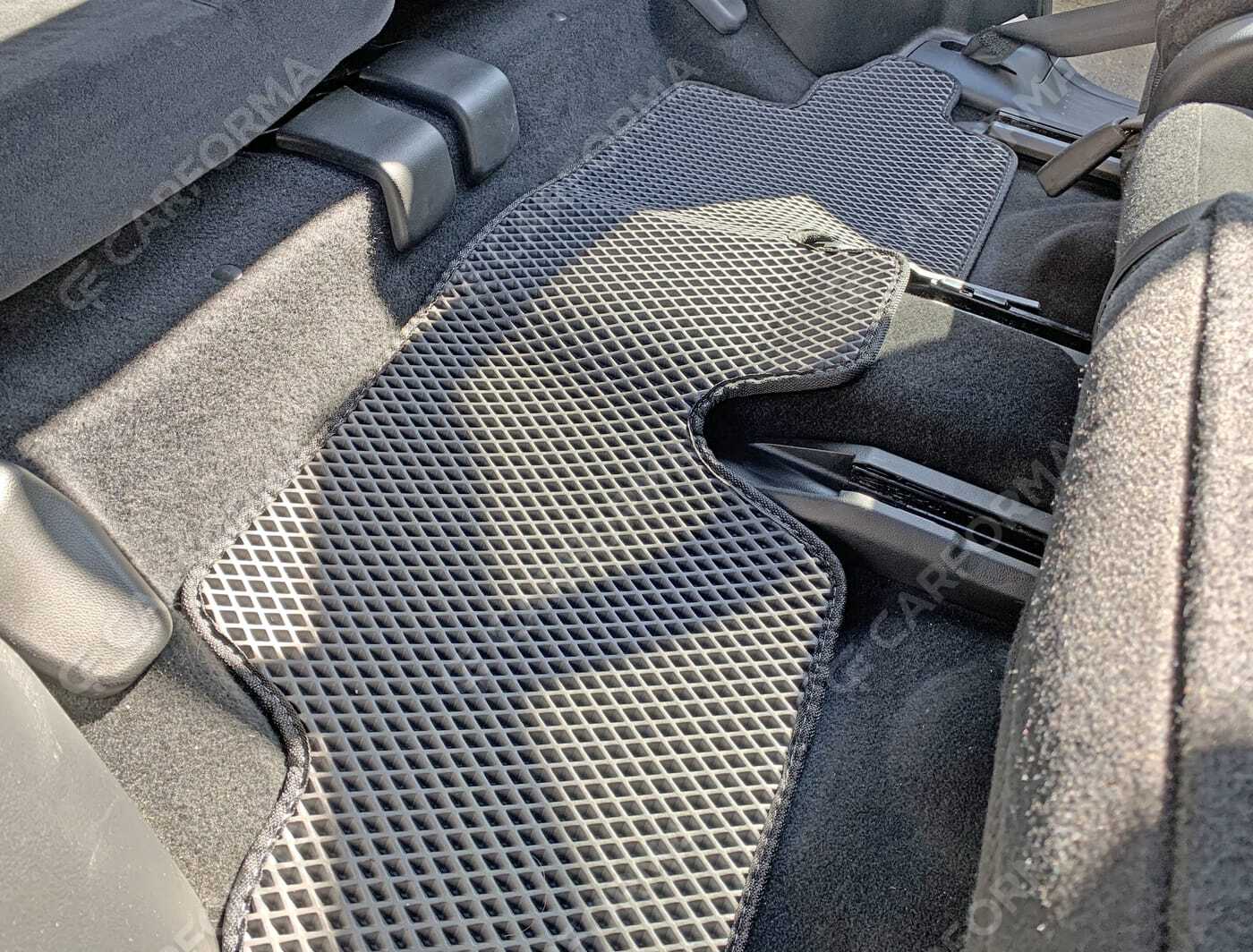 Коврики на Honda Stream II 2006&nbsp;-&nbsp;2014 в Хабаровске