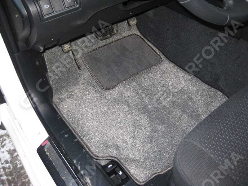 Ворсовые коврики на Toyota Camry (XV50) 2011&nbsp;-&nbsp;2018 в Хабаровске