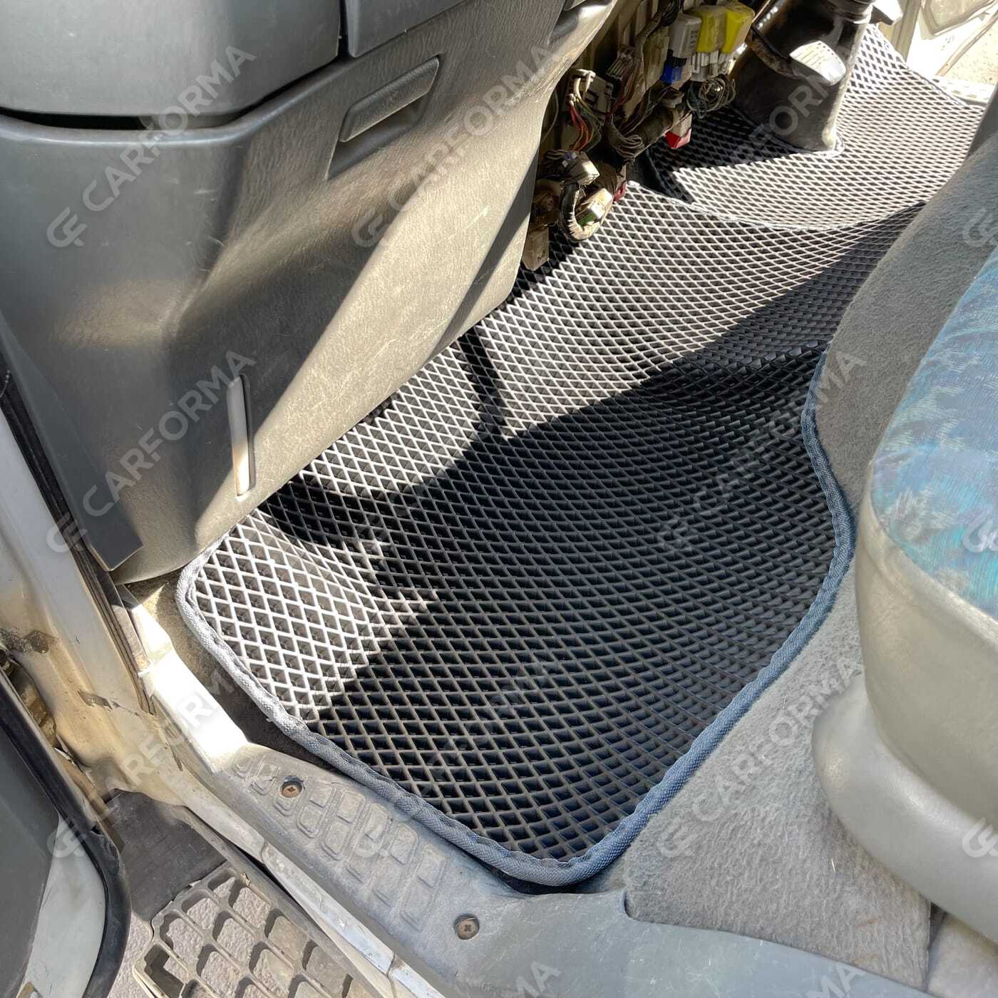 Ворсовые коврики на Mitsubishi Fuso Canter VII узкая кабина 2002&nbsp;-&nbsp;2017 в Хабаровске