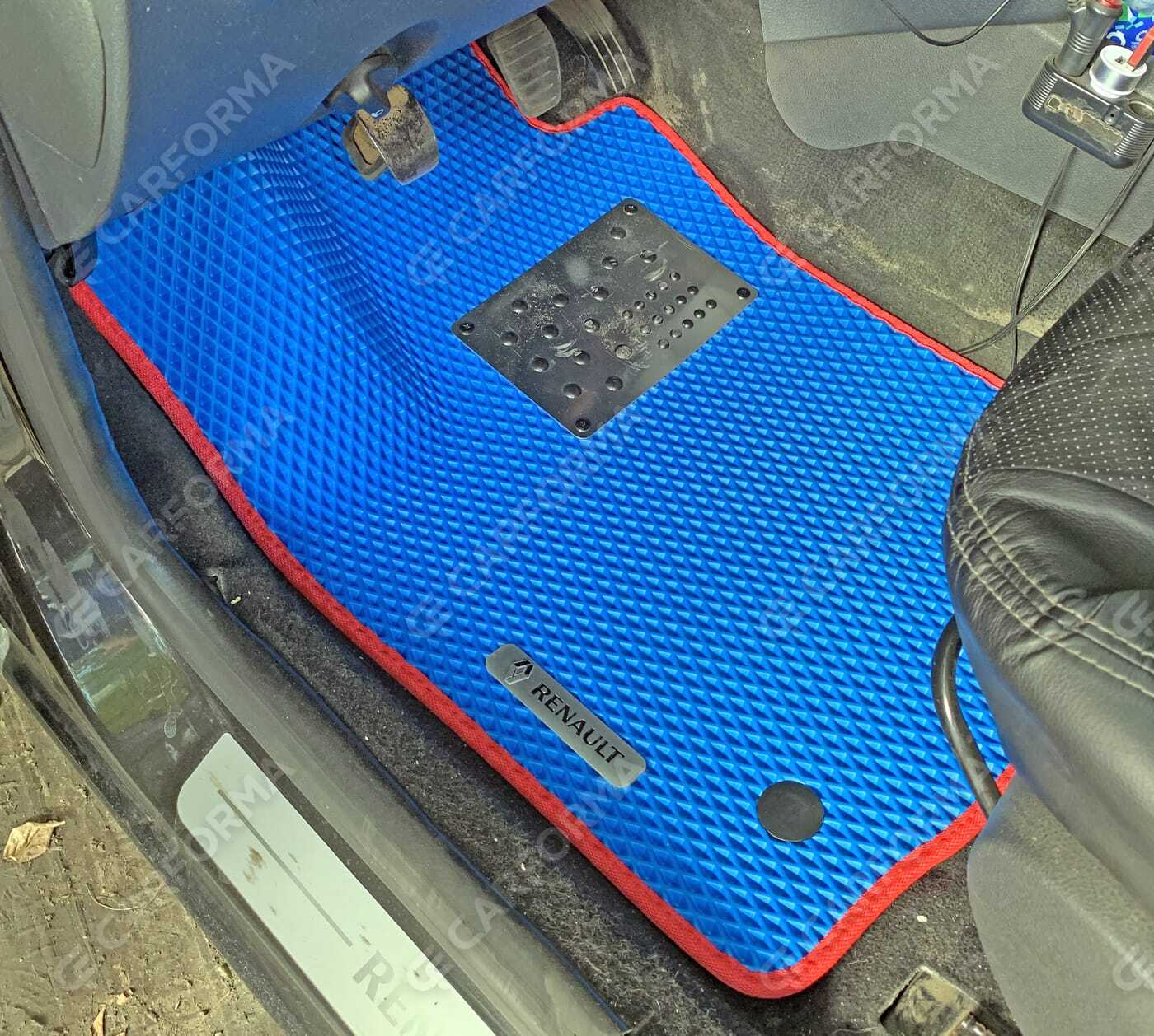 Коврики на Renault Logan II 2012&nbsp;-&nbsp;2022 в Хабаровске