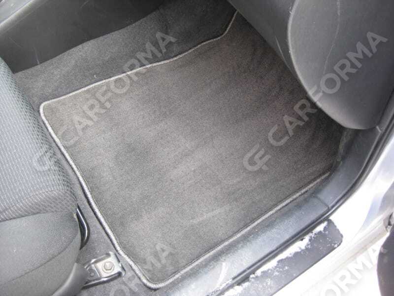 Коврики на Toyota Corolla (E12) 2000&nbsp;-&nbsp;2007 в Хабаровске