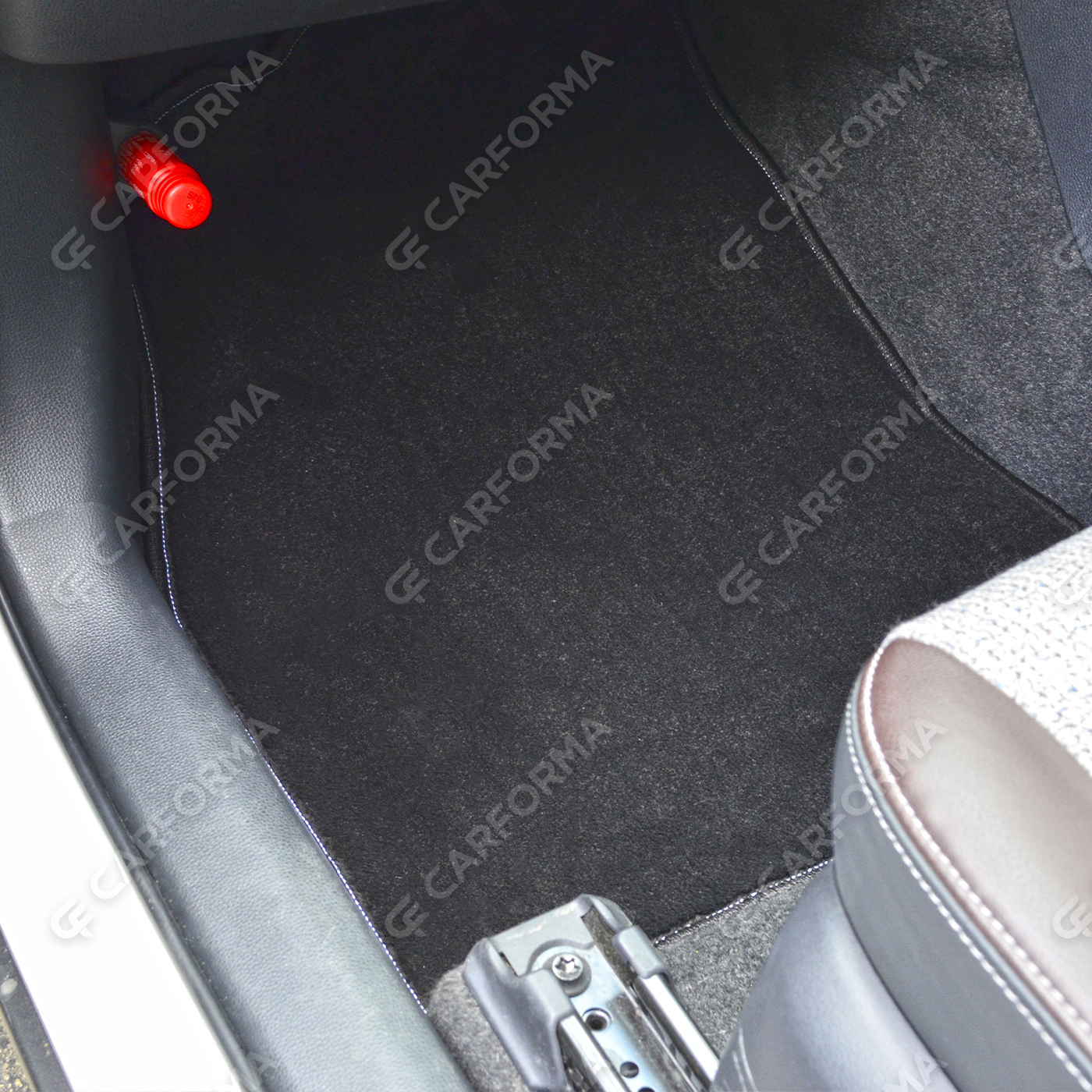 Ворсовые коврики на Toyota Yaris IV 2019&nbsp;-&nbsp;2026 в Хабаровске