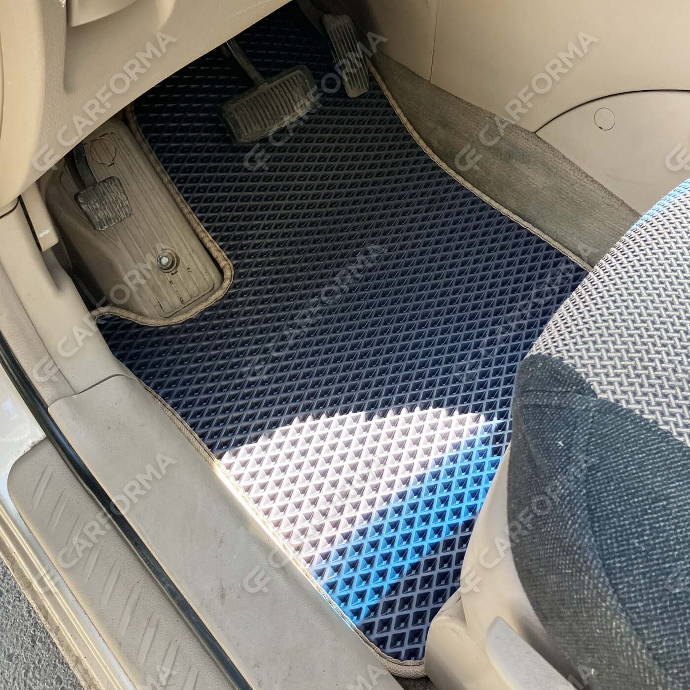 EVA коврики на KIA Carens II 2006&nbsp;-&nbsp;2012 в Хабаровске