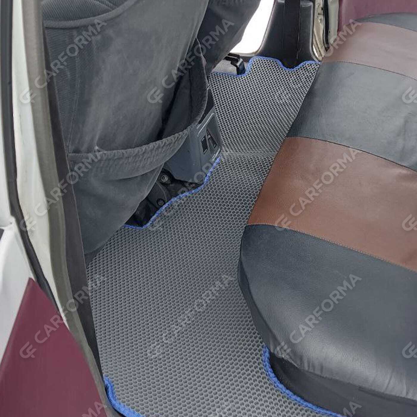 Коврики на Toyota Hilux Surf II 1989&nbsp;-&nbsp;1995 в Хабаровске