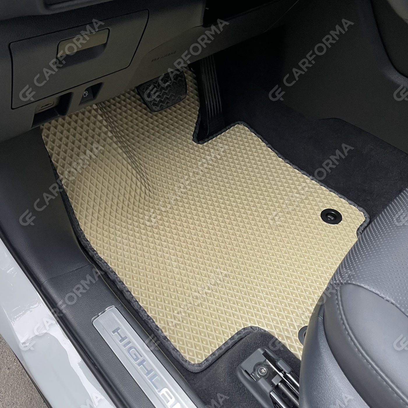 Ворсовые коврики на Toyota Crown Kluger 2021&nbsp;-&nbsp;2026 в Хабаровске