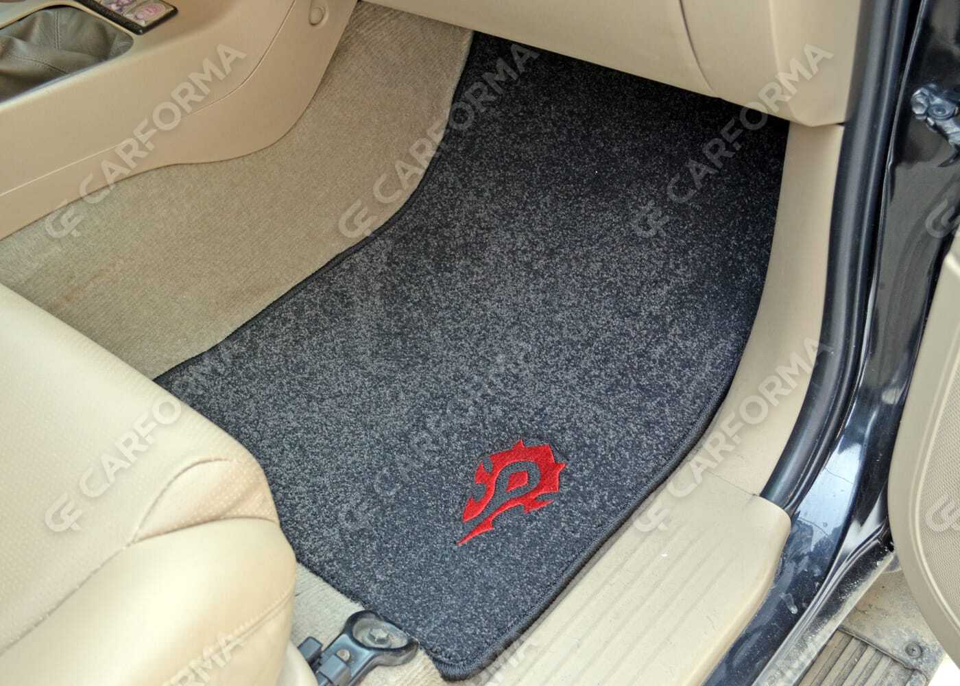 Коврики на Toyota Fortuner I 2004&nbsp;-&nbsp;2015 в Хабаровске