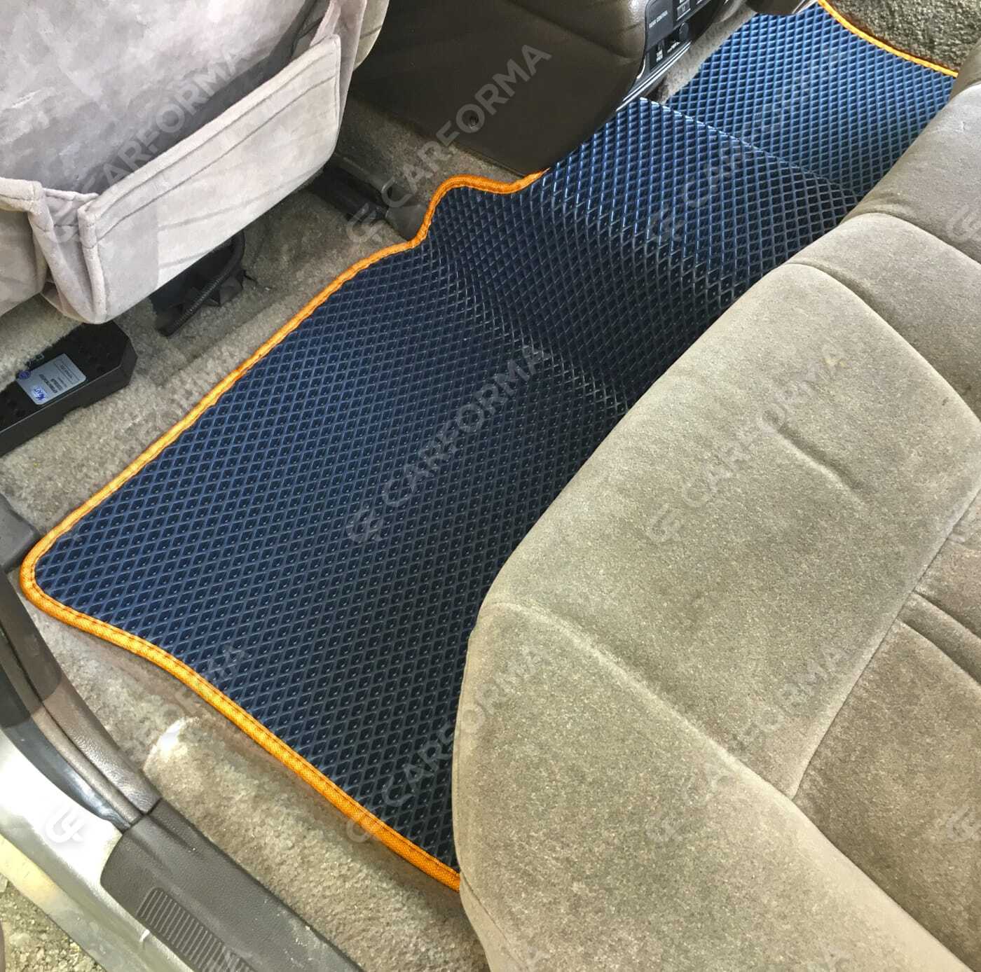 Коврики на Toyota Crown (S130) 1987&nbsp;-&nbsp;1999 в Хабаровске