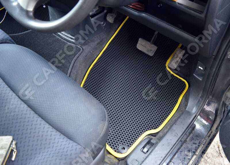 Коврики на Honda Mobilio Spike 2002&nbsp;-&nbsp;2008 в Хабаровске