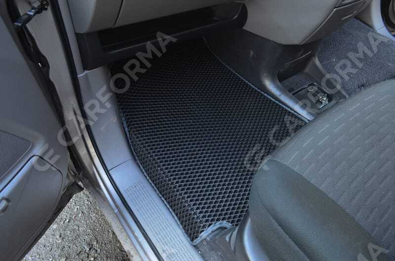 Ворсовые коврики на Toyota Voxy (R60) 2001&nbsp;-&nbsp;2007 в Хабаровске