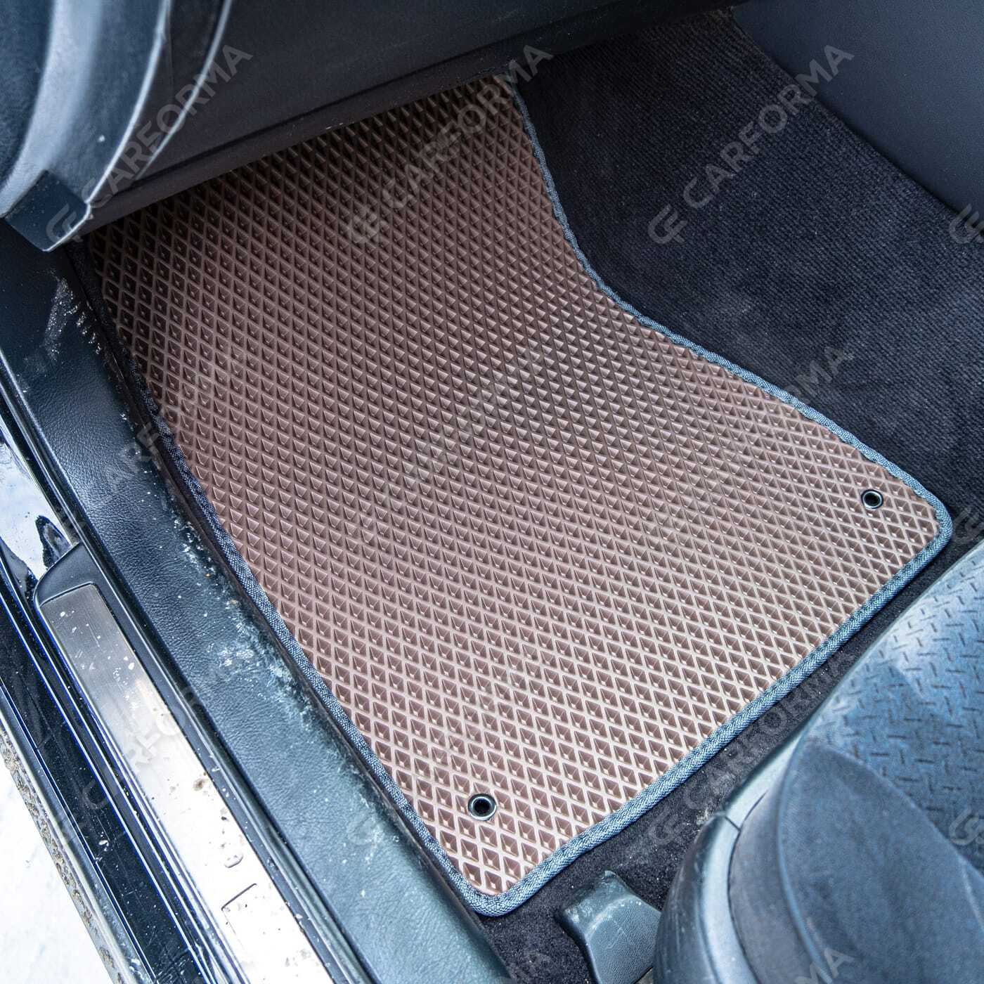 Коврики на Toyota Crown (S180) 2003&nbsp;-&nbsp;2008 в Хабаровске