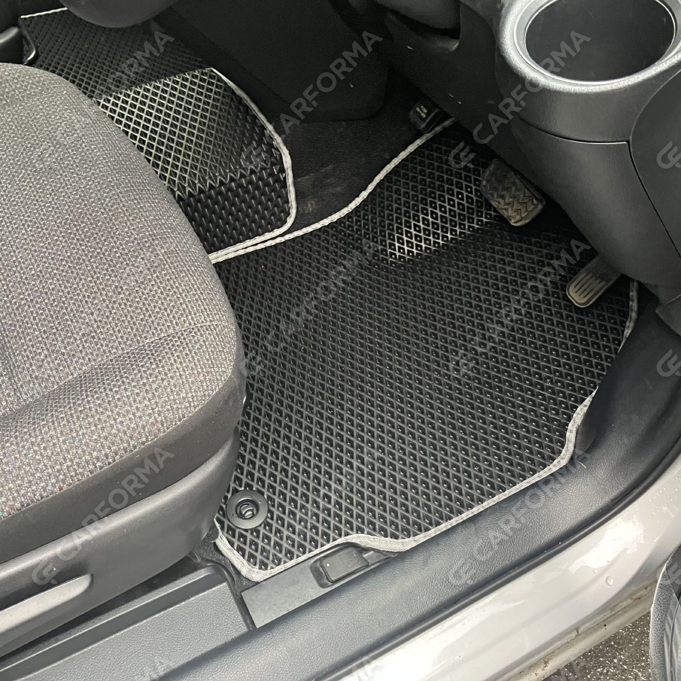 EVA коврики на Toyota Sienta II 2015&nbsp;-&nbsp;2022 в Хабаровске