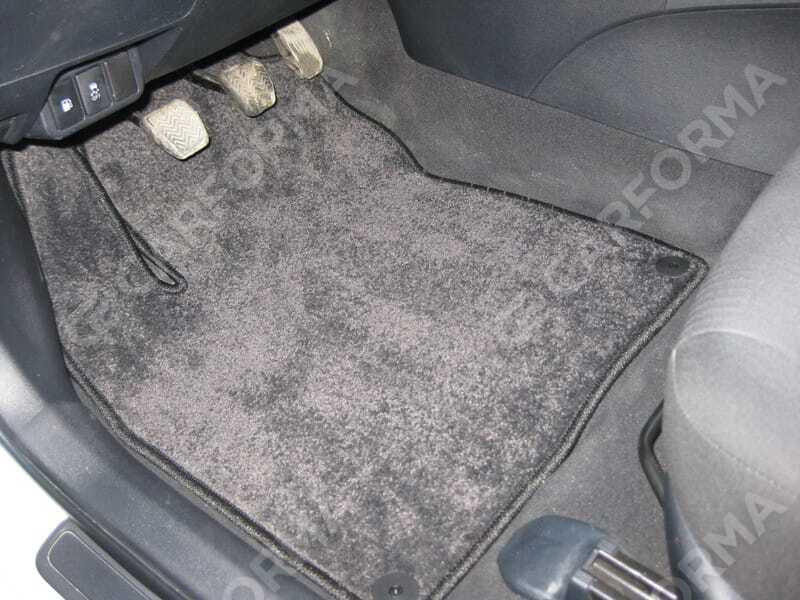 Коврики на Toyota Avensis III 2009&nbsp;-&nbsp;2018 в Хабаровске