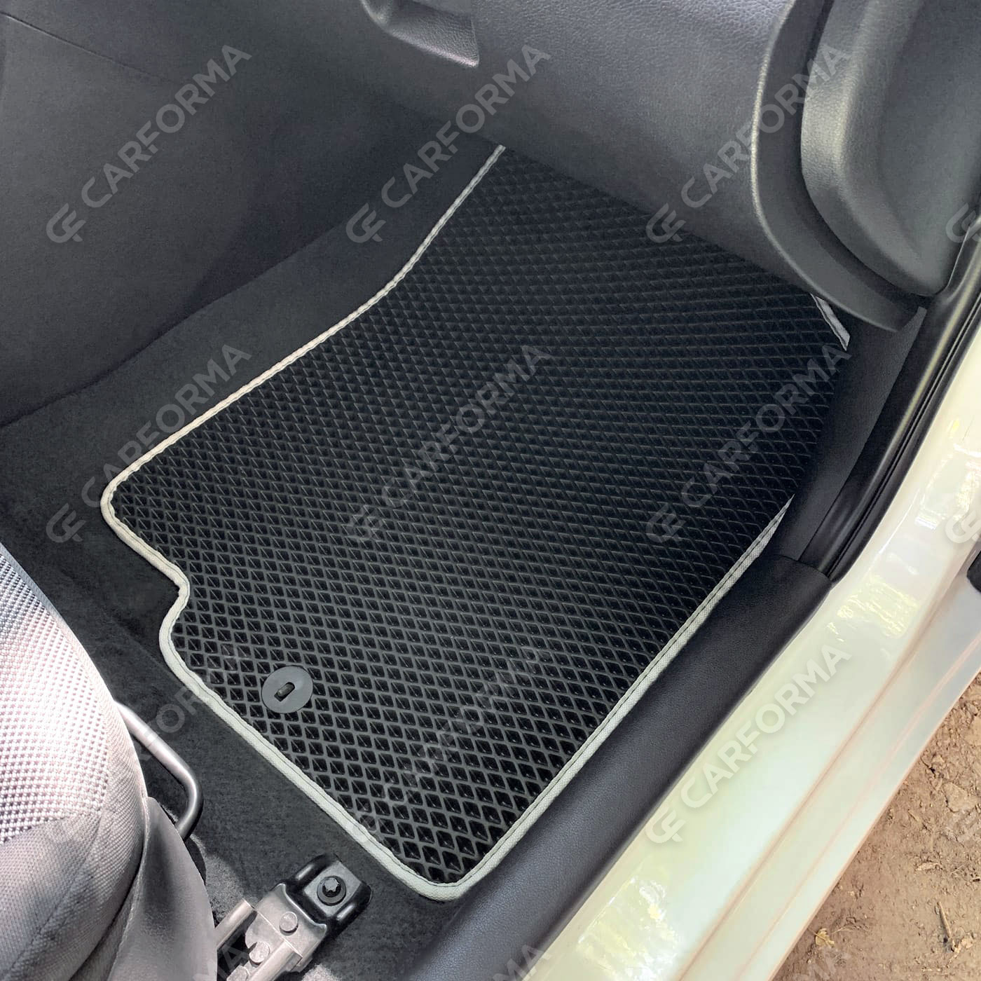 Ворсовые коврики на KIA Rio III 2011&nbsp;-&nbsp;2017 в Хабаровске