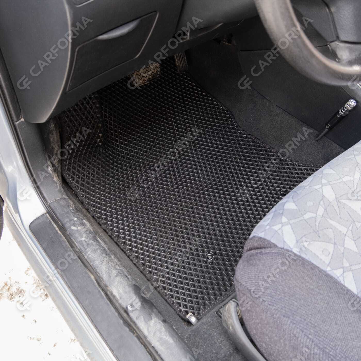 Коврики на Toyota Corolla (E12) 2000&nbsp;-&nbsp;2007 в Хабаровске