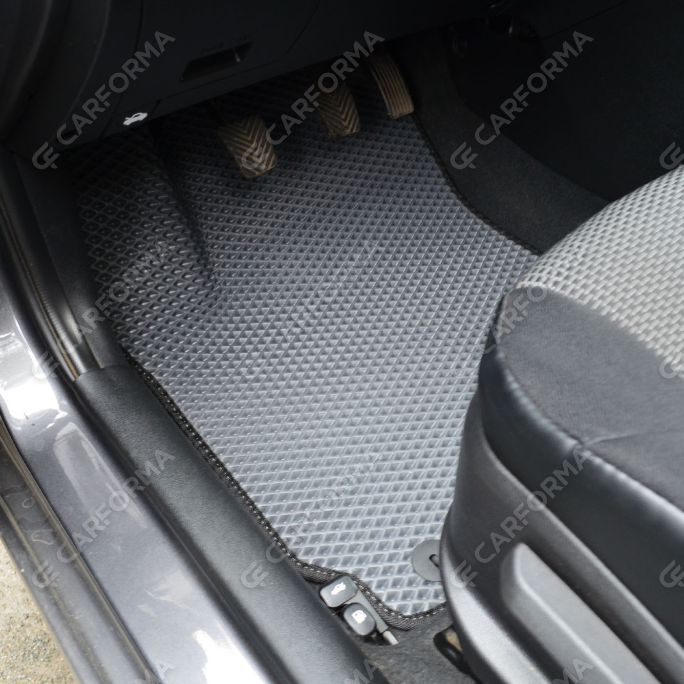 Ворсовые коврики на KIA Rio III 2011&nbsp;-&nbsp;2017 в Хабаровске