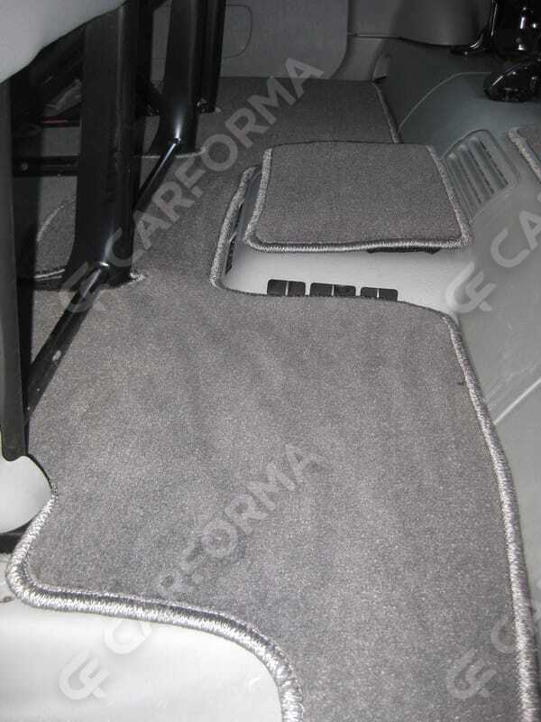 Ворсовые коврики на Renault Trafic II 2001&nbsp;-&nbsp;2014 в Хабаровске