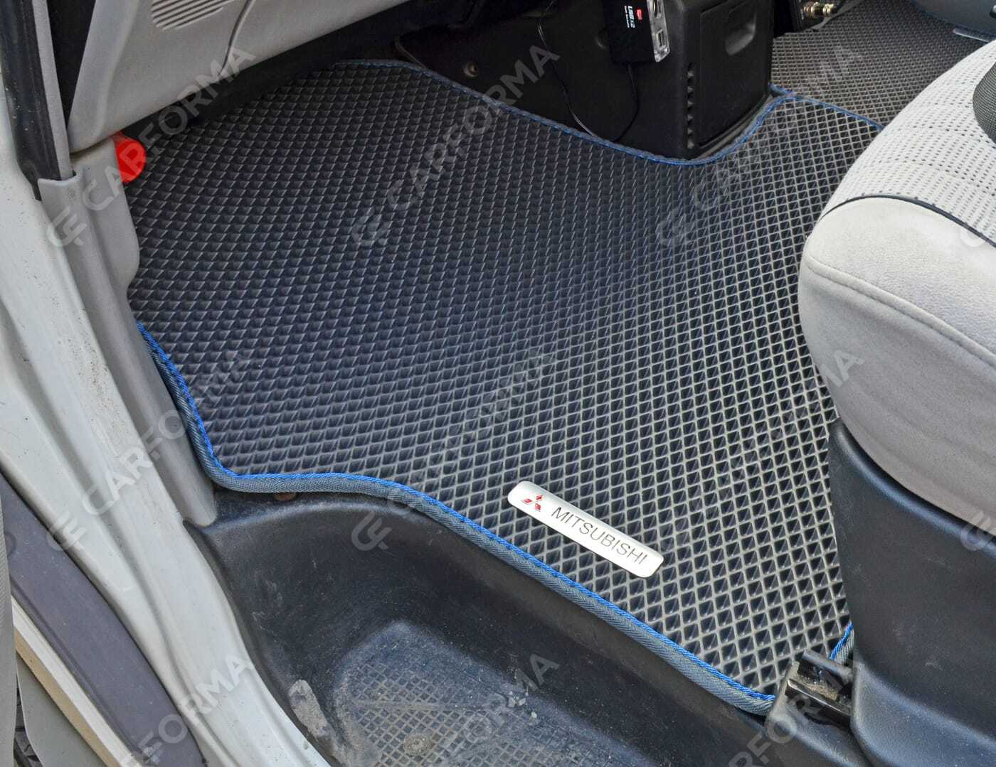 Ворсовые коврики на Mitsubishi Delica 4 1994&nbsp;-&nbsp;2007 в Хабаровске