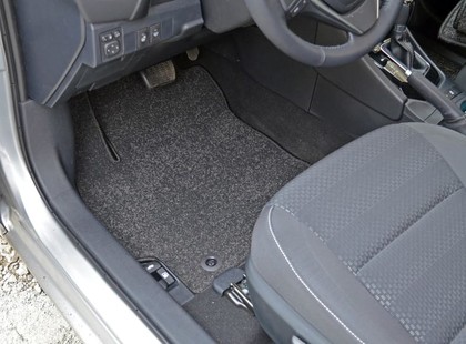 Ворсовые коврики на Toyota Corolla (E18) 2012&nbsp;-&nbsp;2019 в Хабаровске