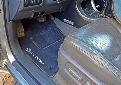 Ворсовые коврики на Toyota Land Cruiser Prado 120 2002&nbsp;-&nbsp;2009 в Хабаровске