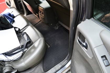 Ворсовые коврики на Nissan Pathfinder III 2004 - 2014 в Хабаровске Ворсовые коврики на Nissan Pathfinder III 2004 - 2014 в Хабаровске