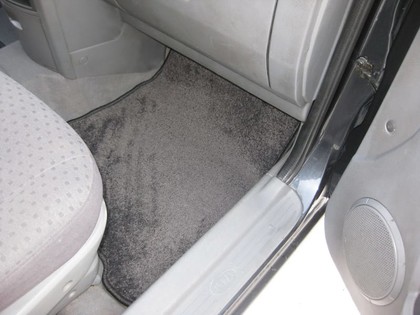 Ворсовые коврики на KIA Carens I 1999&nbsp;-&nbsp;2006 в Хабаровске