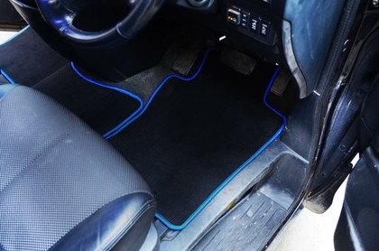 Ворсовые коврики на Nissan Elgrand (E51) 2002&nbsp;-&nbsp;2010 в Хабаровске