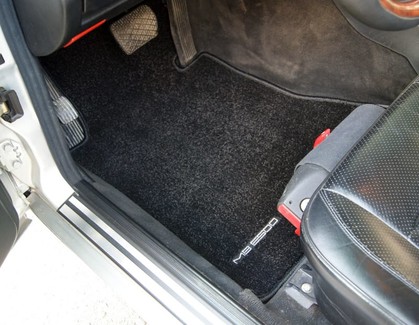 Ворсовые коврики на Mercedes E (W124) 1986 - 1996 в Хабаровске Ворсовые коврики на Mercedes E (W124) 1986 - 1996 в Хабаровске