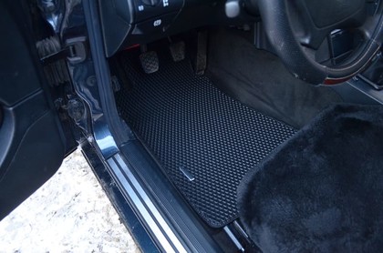 Ворсовые коврики на Mercedes C (W202) 1993 - 2000 в Хабаровске Ворсовые коврики на Mercedes C (W202) 1993 - 2000 в Хабаровске