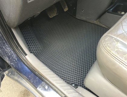 Коврики на Mazda Tribute 2000&nbsp;-&nbsp;2007 в Хабаровске