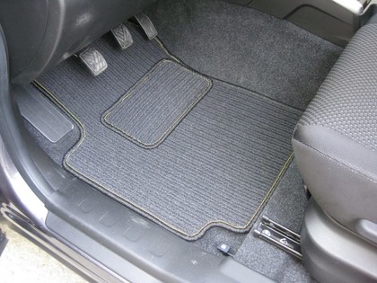 Коврики на Suzuki Grand Vitara III 2005&nbsp;-&nbsp;2016 в Хабаровске