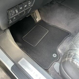 Ворсовые коврики на Infiniti QX70 2013 - 2019 в Хабаровске Ворсовые коврики на Infiniti QX70 2013 - 2019 в Хабаровске