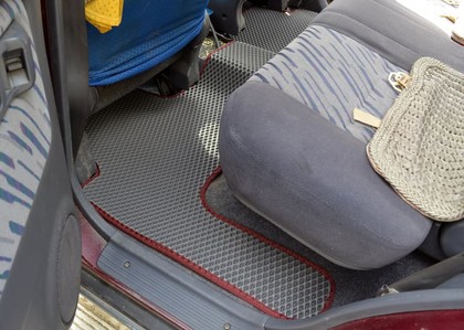 Ворсовые коврики на Toyota Land Cruiser Prado 90 1996&nbsp;-&nbsp;2002 в Хабаровске