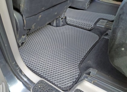 EVA коврики на Mitsubishi Grandis 2003&nbsp;-&nbsp;2009 в Хабаровске