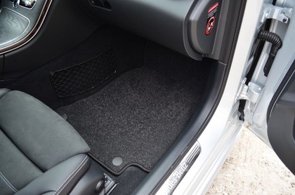 Ворсовые коврики на Mercedes C (W205) 2014 - 2023 в Хабаровске Ворсовые коврики на Mercedes C (W205) 2014 - 2023 в Хабаровске