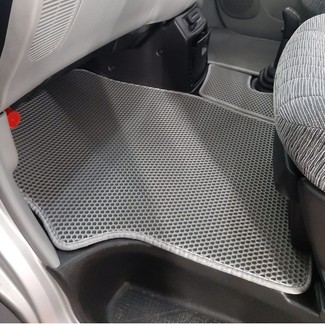 Ворсовые коврики на Mitsubishi Delica 4 1994&nbsp;-&nbsp;2007 в Хабаровске