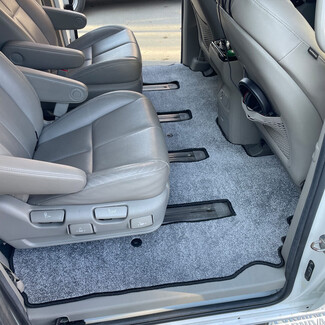 EVA коврики на KIA Carnival III 7 мест 2014 - 2021 в Хабаровске EVA коврики на KIA Carnival III 7 мест 2014 - 2021 в Хабаровске