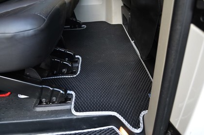 EVA коврики на Volkswagen Caravelle (T6.1) 2019&nbsp;-&nbsp;2024 в Хабаровске