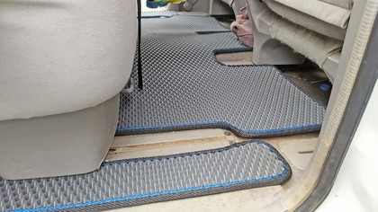 Коврики на Nissan Liberty (M12) 1998&nbsp;-&nbsp;2004 в Хабаровске