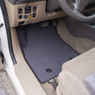 Коврики на Toyota Fortuner I 2004 - 2015 в Хабаровске Коврики на Toyota Fortuner I 2004 - 2015 в Хабаровске