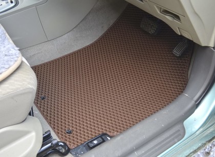 Ворсовые коврики на Toyota Belta 2005&nbsp;-&nbsp;2012 в Хабаровске