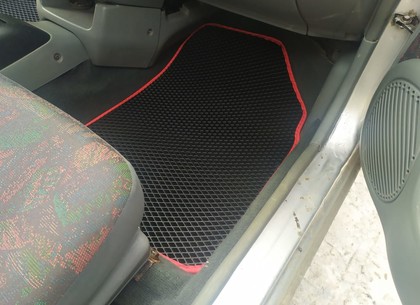 Коврики на Nissan Micra (K11) 1992&nbsp;-&nbsp;2003 в Хабаровске