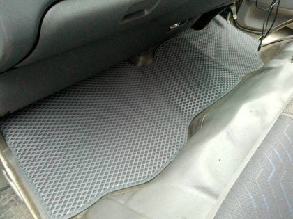 Ворсовые коврики на Nissan Caravan (E25) 2001&nbsp;-&nbsp;2012 в Хабаровске