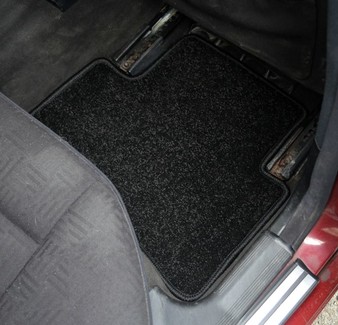 Ворсовые коврики на Mercedes C (W202) 1993 - 2000 в Хабаровске Ворсовые коврики на Mercedes C (W202) 1993 - 2000 в Хабаровске