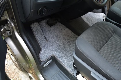 Коврики на Volkswagen Transporter (T5) 2003 - 2015 в Хабаровске Коврики на Volkswagen Transporter (T5) 2003 - 2015 в Хабаровске