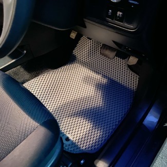 Коврики на Toyota Wish II 2009 - 2017 в Хабаровске Коврики на Toyota Wish II 2009 - 2017 в Хабаровске