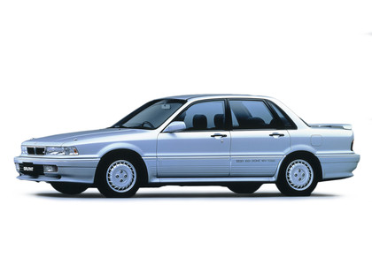 Коврики на Mitsubishi Galant VI 1987 - 1993 в Хабаровске Коврики на Mitsubishi Galant VI 1987 - 1993 в Хабаровске