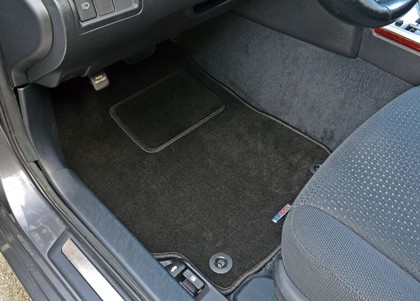 Ворсовые коврики на Toyota Camry (XV50) 2011&nbsp;-&nbsp;2018 в Хабаровске