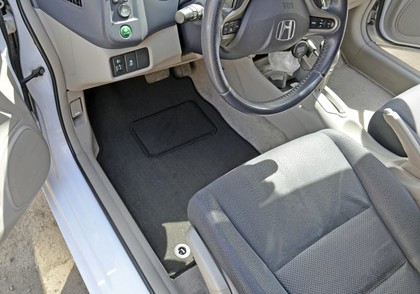 Ворсовые коврики на Honda Insight II 2009 - 2014 в Хабаровске Ворсовые коврики на Honda Insight II 2009 - 2014 в Хабаровске