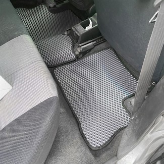 Коврики на Daihatsu Storia 1998&nbsp;-&nbsp;2004 в Хабаровске