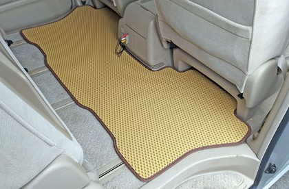 EVA коврики на Toyota Alphard (H10) 2002 - 2008 в Хабаровске EVA коврики на Toyota Alphard (H10) 2002 - 2008 в Хабаровске